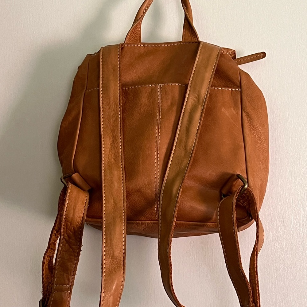American Leather Co. Women's Tan Leather Backpack - Picture 3 of 12